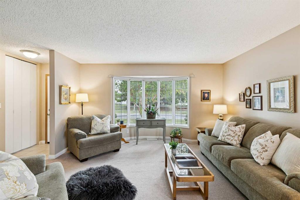 Fifth View of 4919 Marlborough Drive NE, Marlborough, Calgary, Alberta, T2A 2Z4