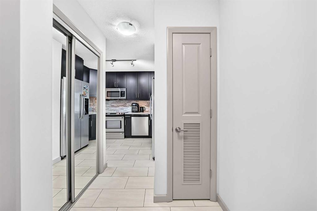 Fourth View of 1010, 1320 1 Street SE, Beltline, Calgary, Alberta, T2G 0G8