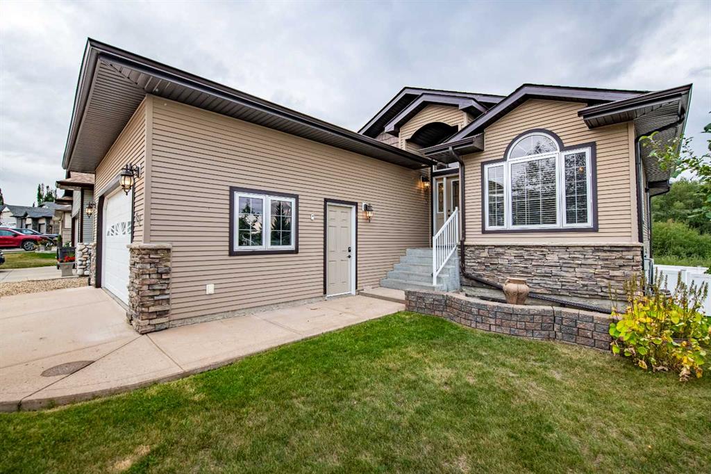62 Fieldstone Way , A2342703, Alberta,