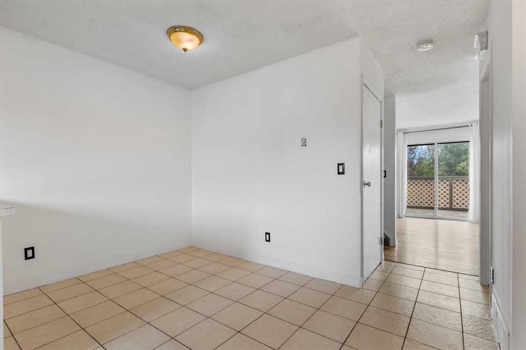 Fourth View of 5, 1706 22 Avenue , NONE, Didsbury, Alberta, T0M 0W0