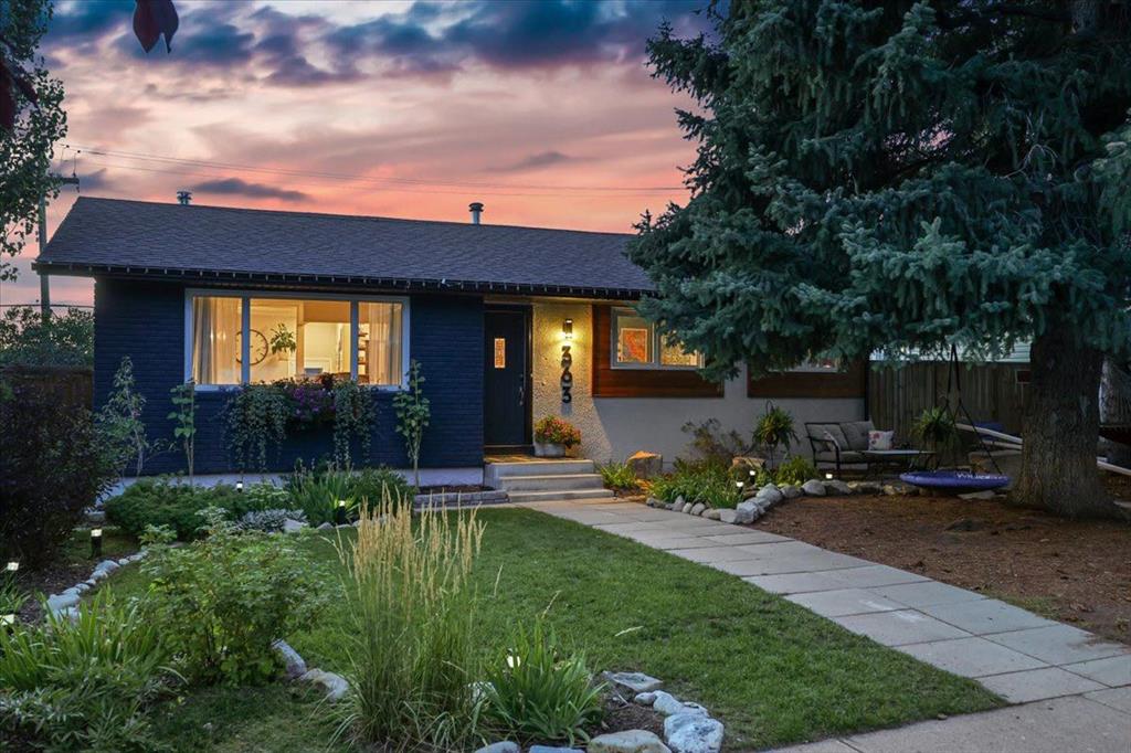Main View of 363 Queensland Drive SE, Queensland, Calgary, Alberta, T2J4G3