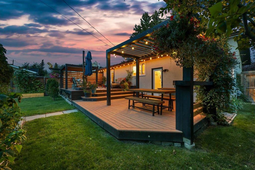 Third View of 363 Queensland Drive SE, Queensland, Calgary, Alberta, T2J4G3