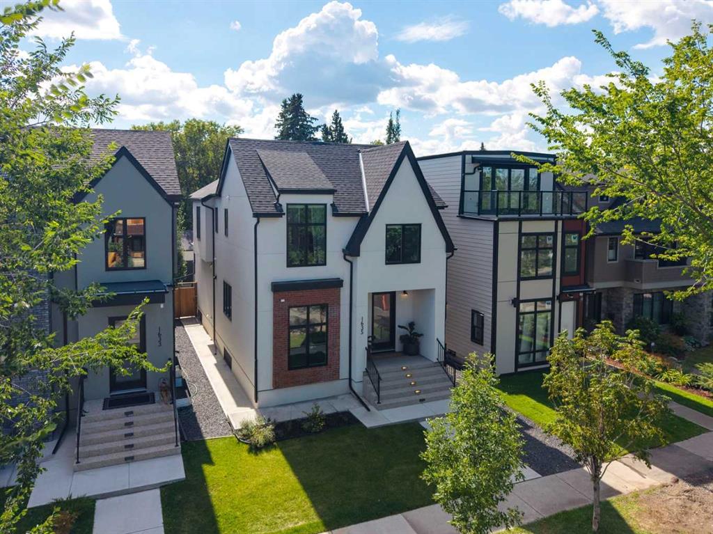 Main View of 1635 Bowness Road NW, Hillhurst, Calgary, Alberta, T2N 3K1