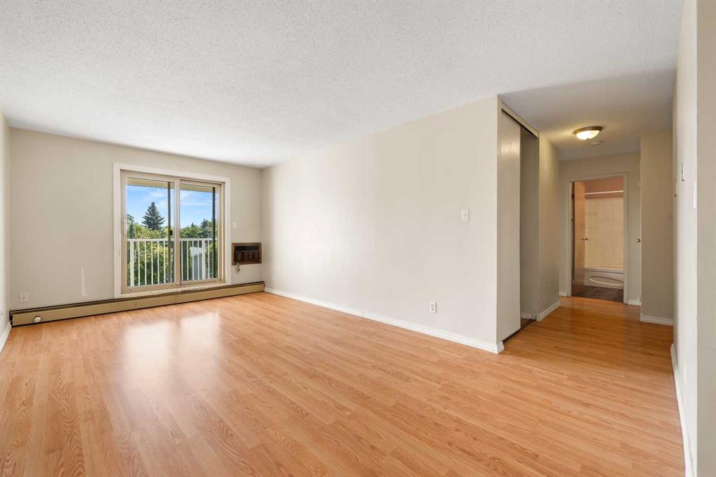 Fifth View of 308, 3002 56 Avenue , Steele Heights, Lloydminster, Alberta, T9V 1Z7