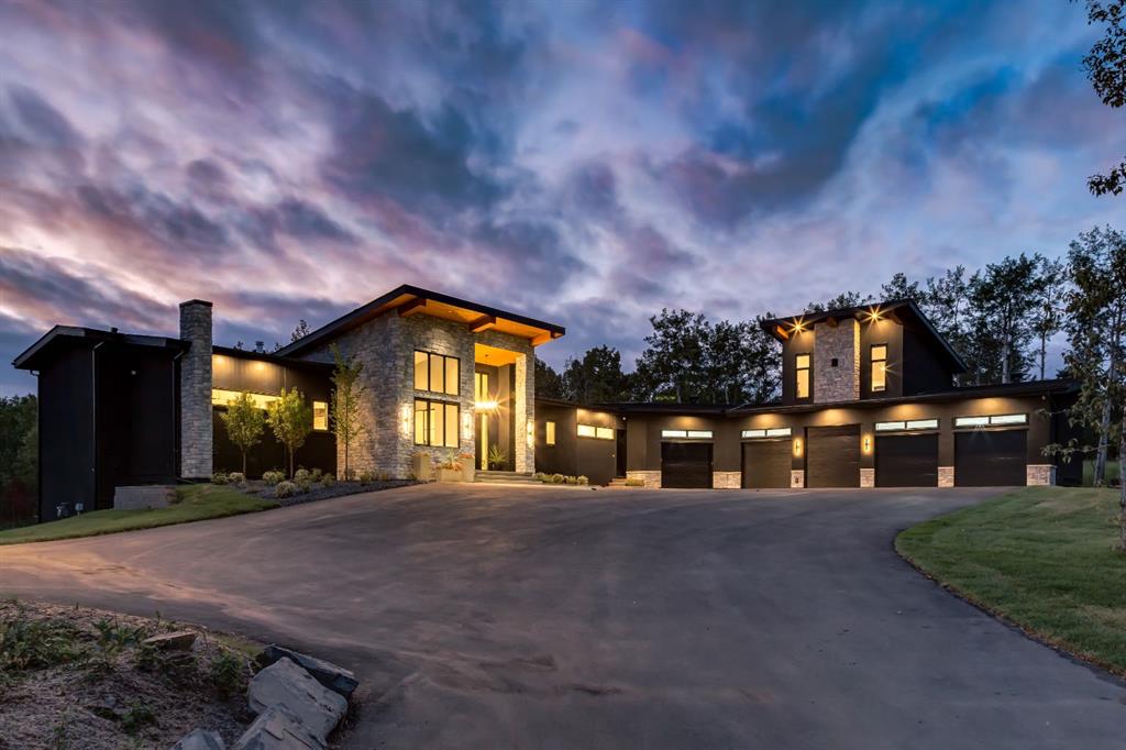 28 Bearspaw Green , A2342856, Alberta,