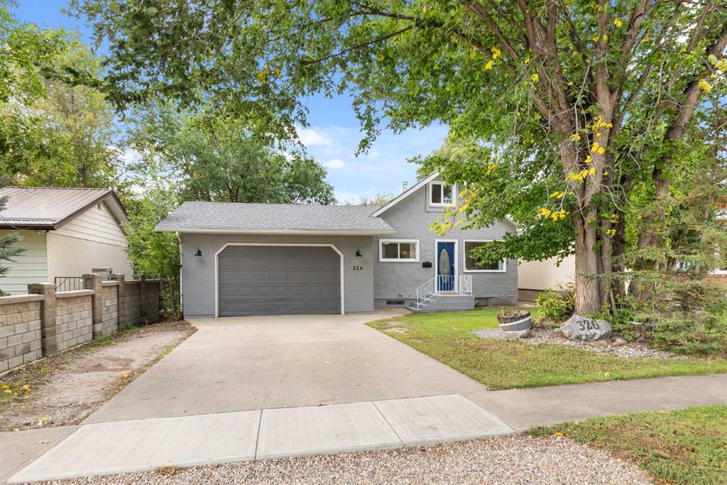 326 5 Street SE, A2342902, Alberta,