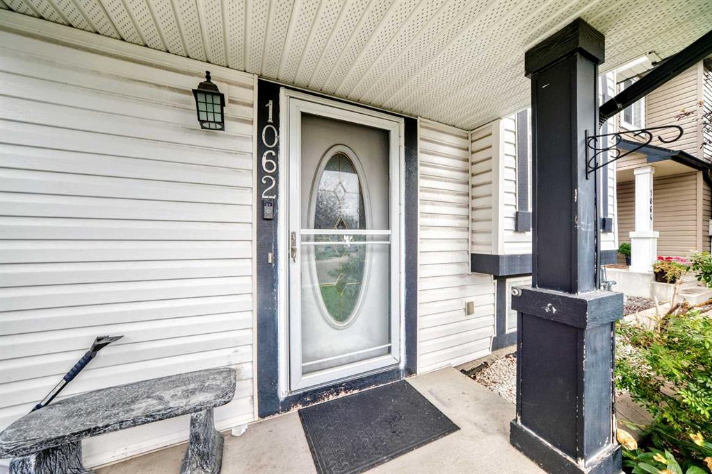 Fourth View of 1062 Bridlemeadows Manor SW, Bridlewood, Calgary, Alberta, T2Y 4L1