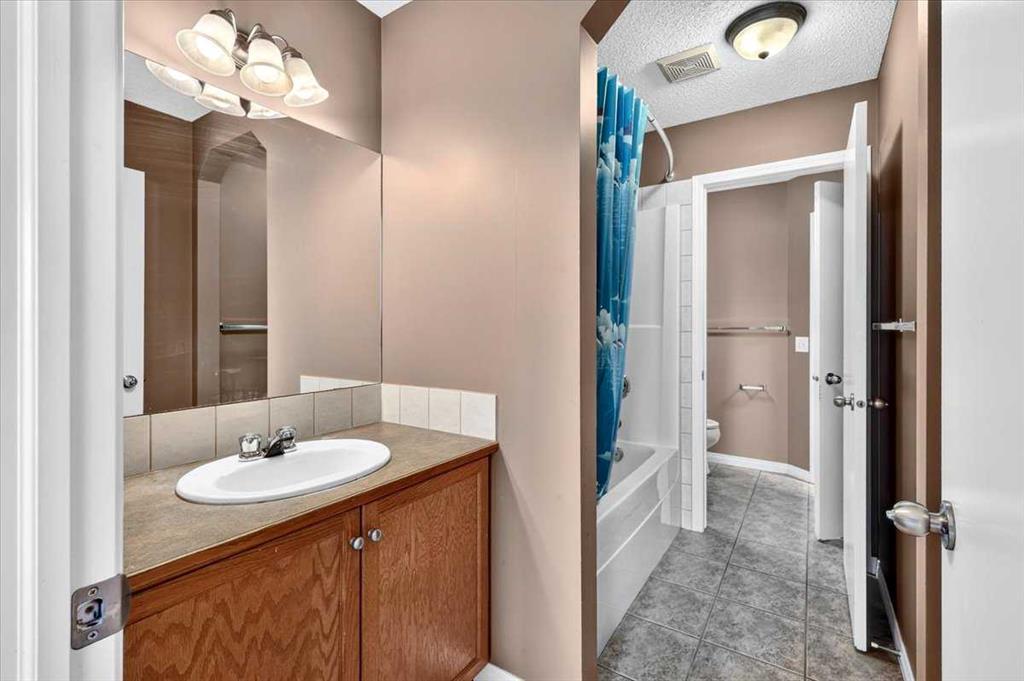 Fourth View of 342 Prestwick Circle SE, McKenzie Towne, Calgary, Alberta, T2Z 4P4