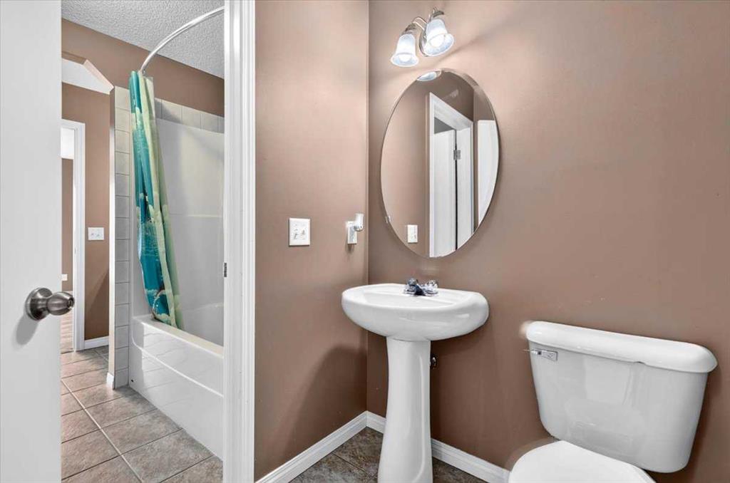 Fifth View of 342 Prestwick Circle SE, McKenzie Towne, Calgary, Alberta, T2Z 4P4