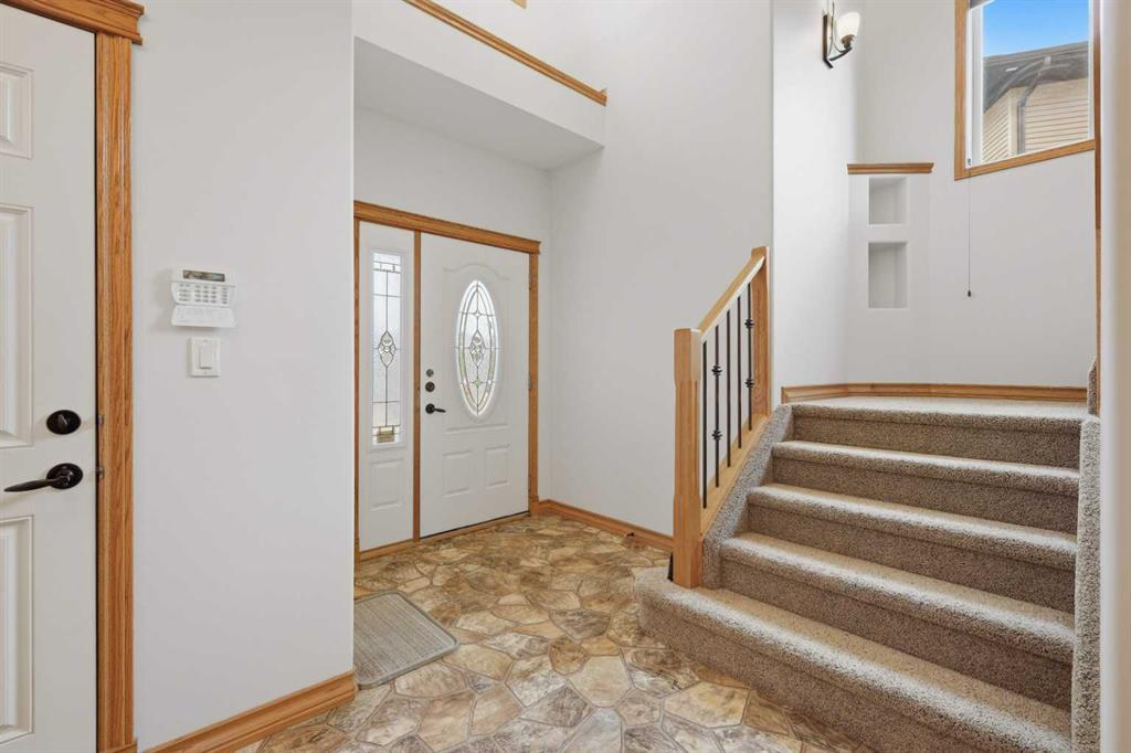 Fifth View of 30 Lawson Close , Lonsdale, Red Deer, Alberta, T4R 0H4