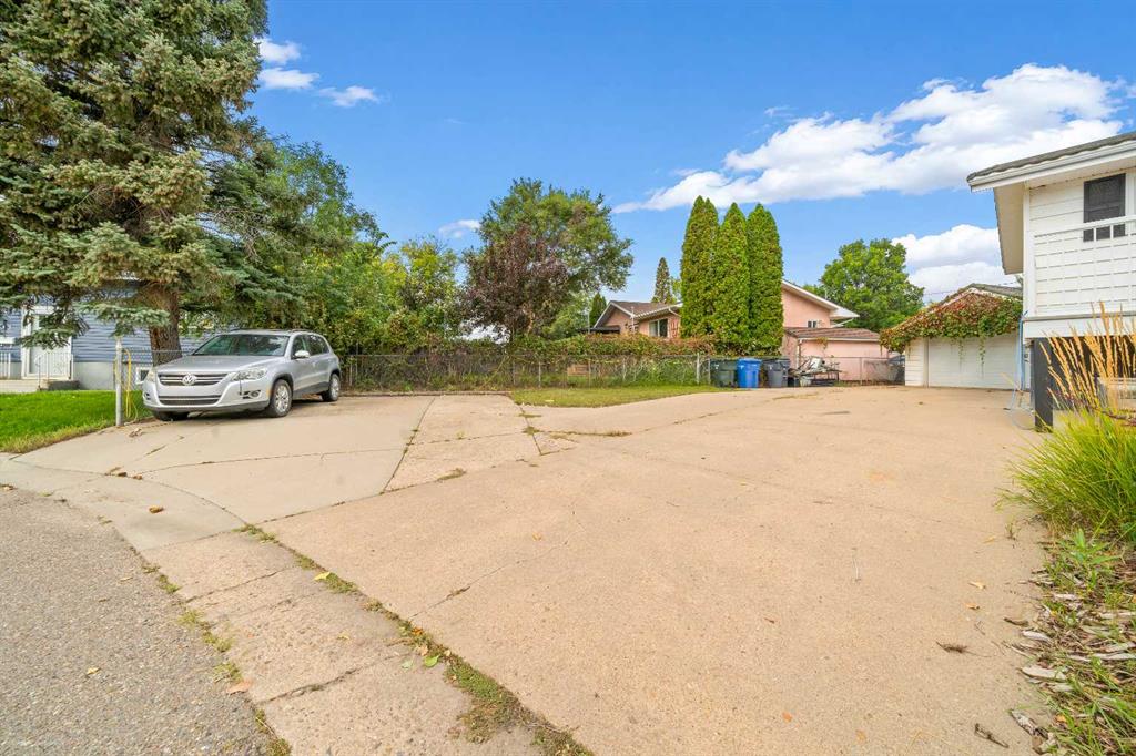Third View of 7 13 Street SE, SE Hill, Medicine Hat, Alberta, T1A1W4