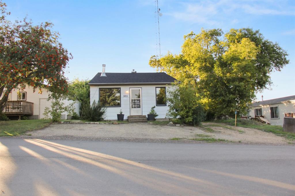 Third View of 5012 49 Street , Amisk, Amisk, Alberta, T0B 9S9
