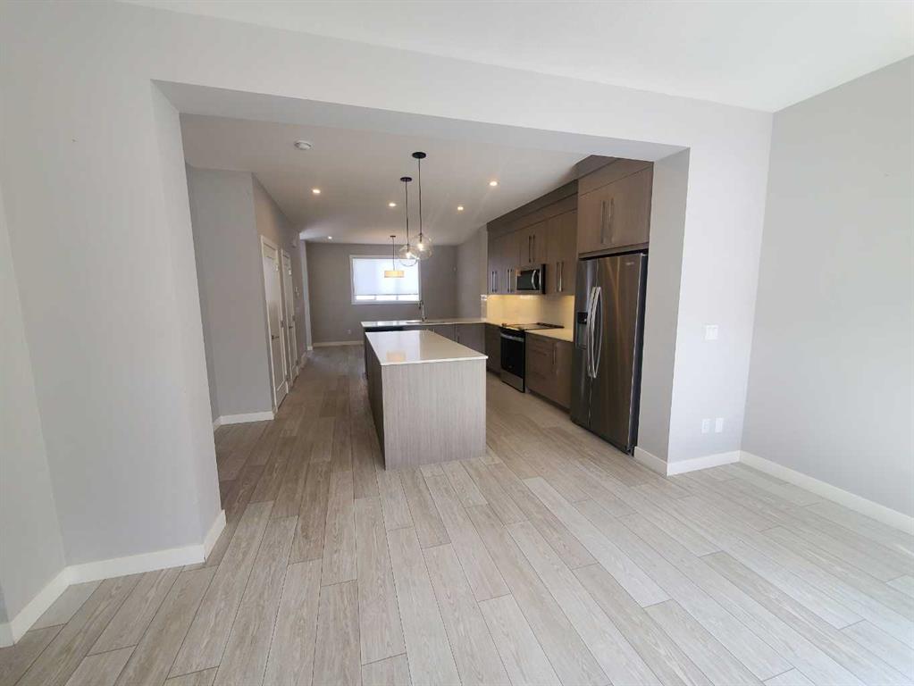 Fourth View of 1045 West Lakeview Drive , Chelsea_CH, Chestermere, Alberta, T1X2T2
