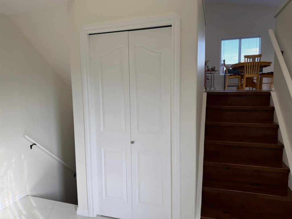 Fifth View of 5227 15 Street , College Park, Lloydminster, Alberta, T9V 0Y2