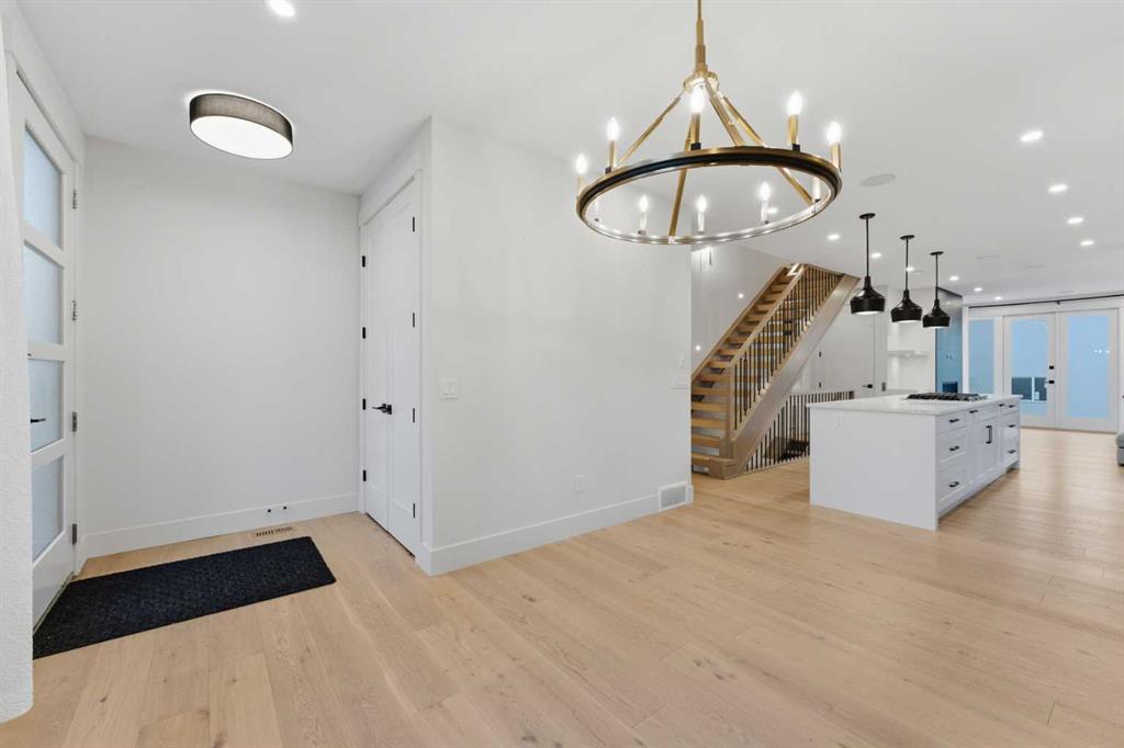 Fourth View of 631 55 Avenue SW, Windsor Park, Calgary, Alberta, T2V 0G2