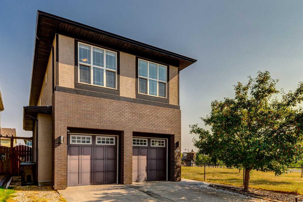 14 Marquis Heights SE, A2343214, Alberta,