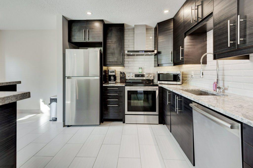 Main View of 155 Bracewood Way SW, Braeside, Calgary, Alberta, T2W 3C3