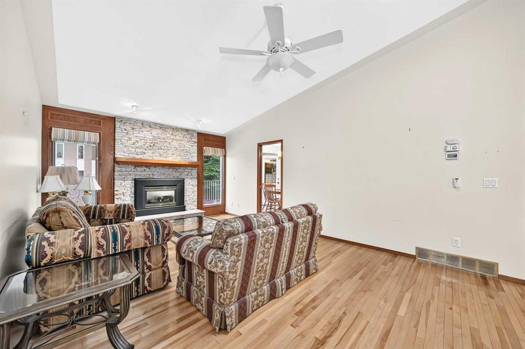 Fifth View of 1030 Shawnee Road SW, Shawnee Slopes, Calgary, Alberta, T2Y 1W6