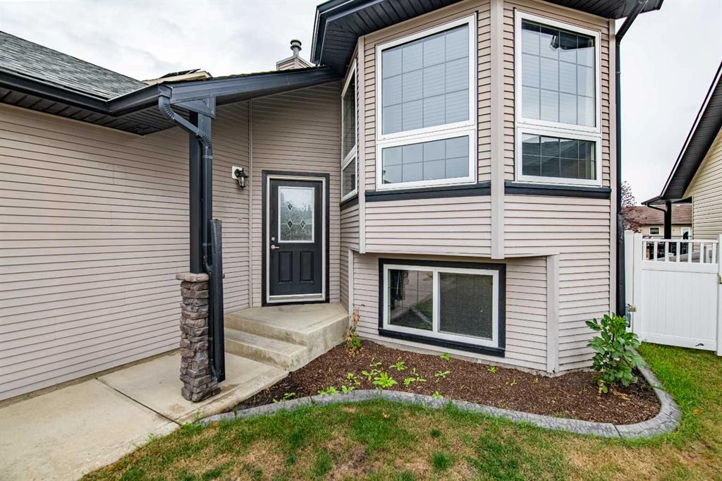 Fifth View of 110 Ingram Close , Ironstone, Red Deer, Alberta, T4R 0A3