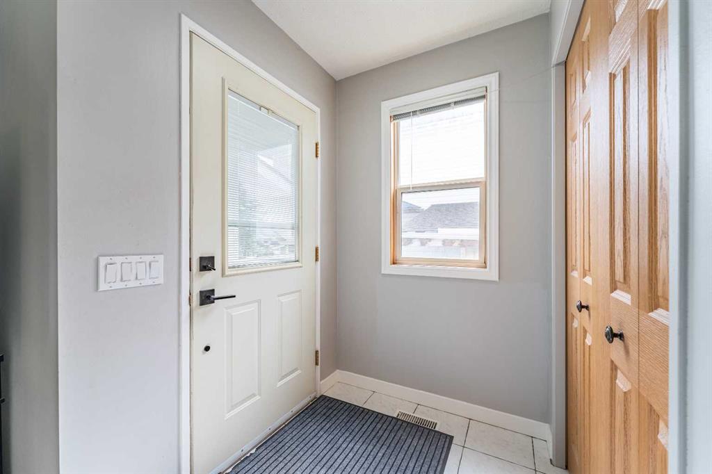 Third View of 40 Fonda Crescent  SE, Forest Heights, Calgary, Alberta, T2A 5S6