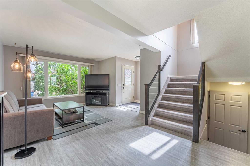 Fourth View of 40 Fonda Crescent  SE, Forest Heights, Calgary, Alberta, T2A 5S6
