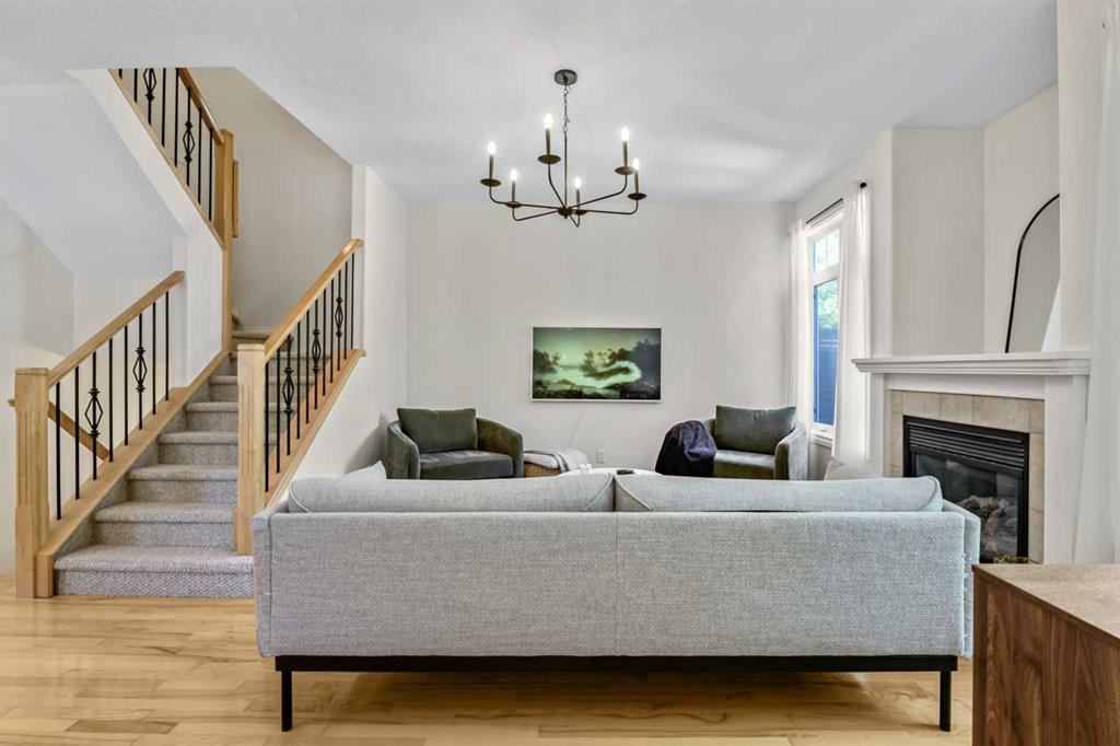 Third View of 5633 6 Street SW, Windsor Park, Calgary, Alberta, T2V0H1