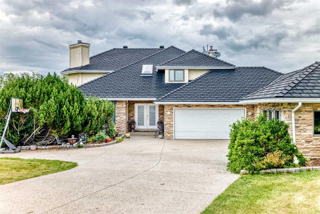 63 Blueridge Close , A2343367, Alberta,