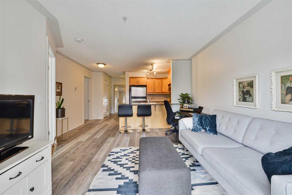 Fifth View of 228, 2233 34 Avenue SW, Garrison Woods, Calgary, Alberta, T2T 6N2