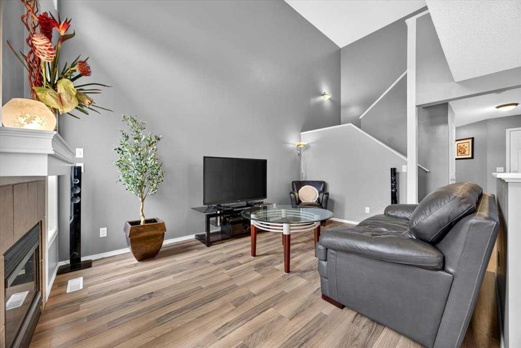 Fourth View of 113 Canoe Square SW, Canals, Airdrie, Alberta, T4B 2N7
