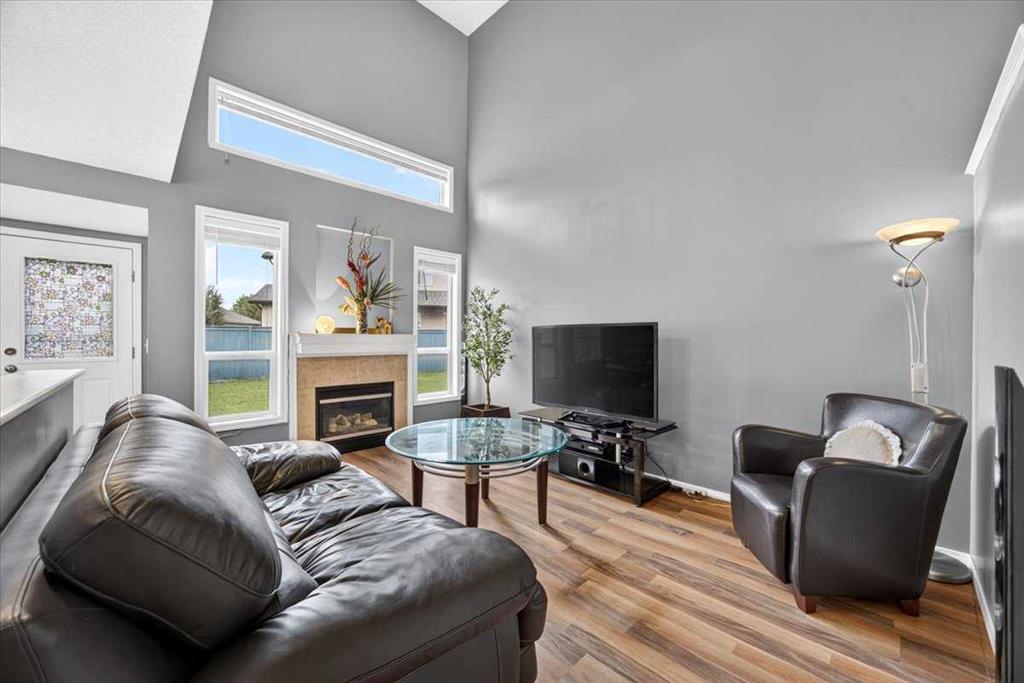 Fifth View of 113 Canoe Square SW, Canals, Airdrie, Alberta, T4B 2N7