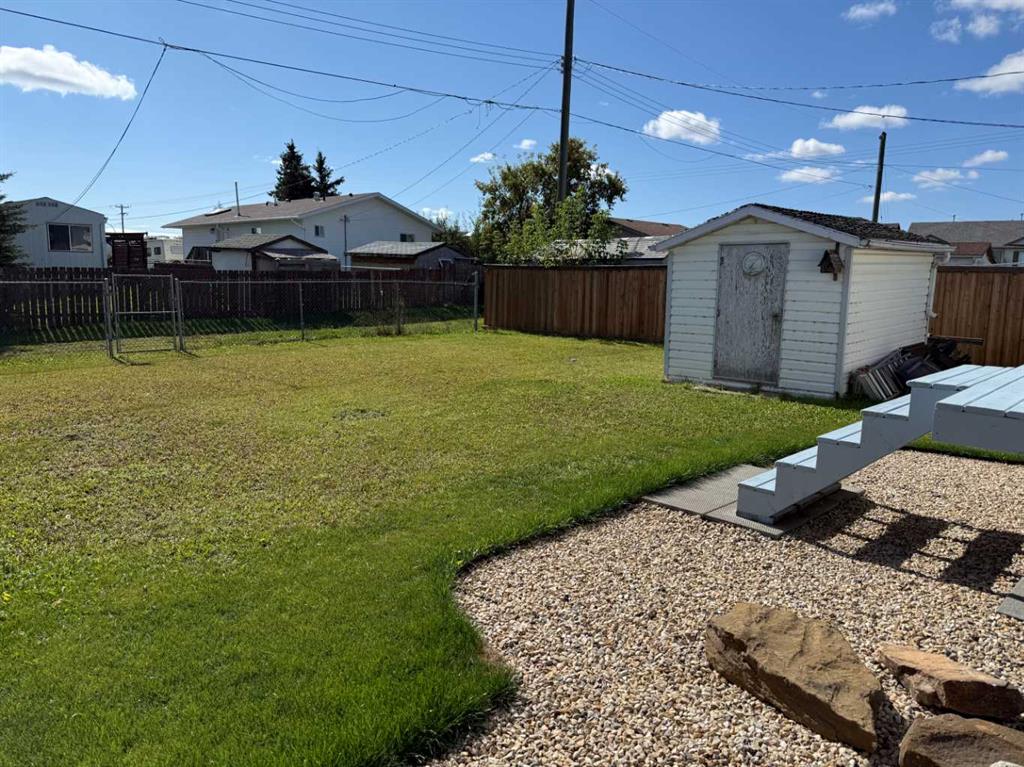 Fifth View of 9713 105 Avenue , N/A, Clairmont, Alberta, T0H 0W5