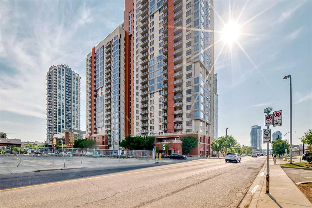 Fourth View of 1812, 1053 10 Street SW, Beltline, Calgary, Alberta, T2R1S6