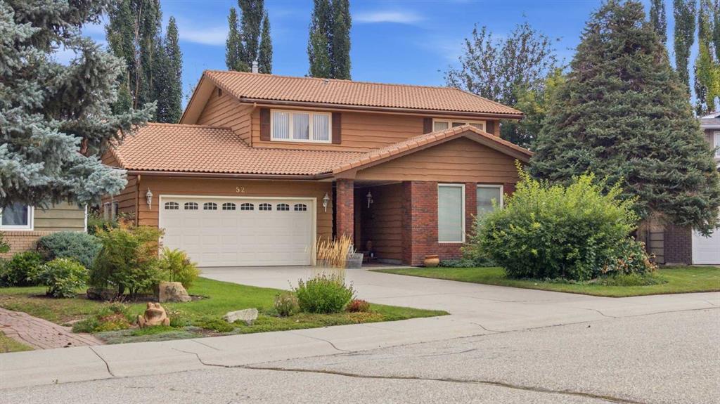 MLS® listing #115582810 for sale located at 52 Parkvalley Place SE