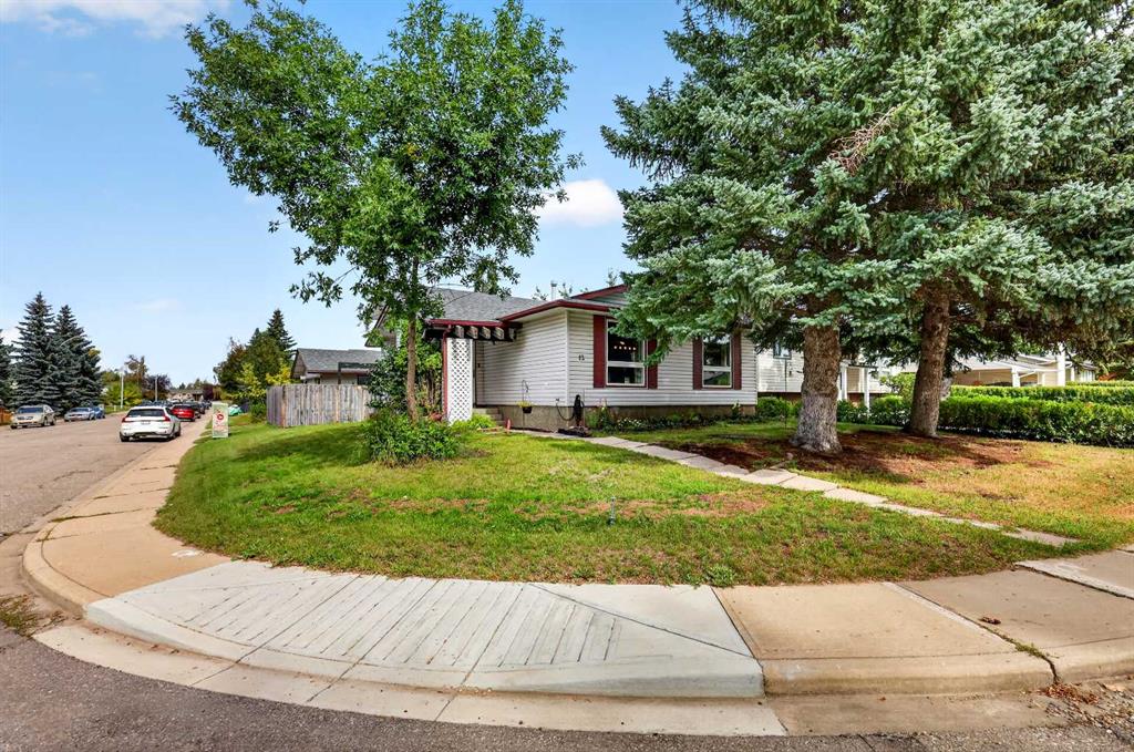12 Brentwood Drive E, A2343658, Alberta,