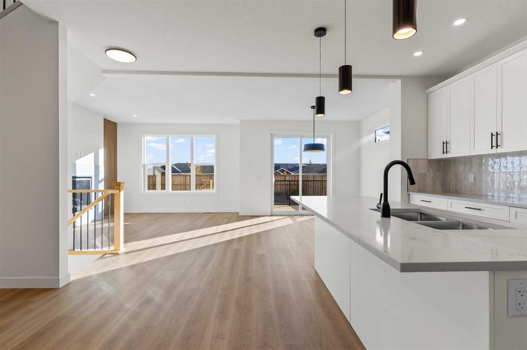 Fourth View of 875 Hampshire Crescent NE, Hampton Hills, High River, Alberta, T1V 0E4
