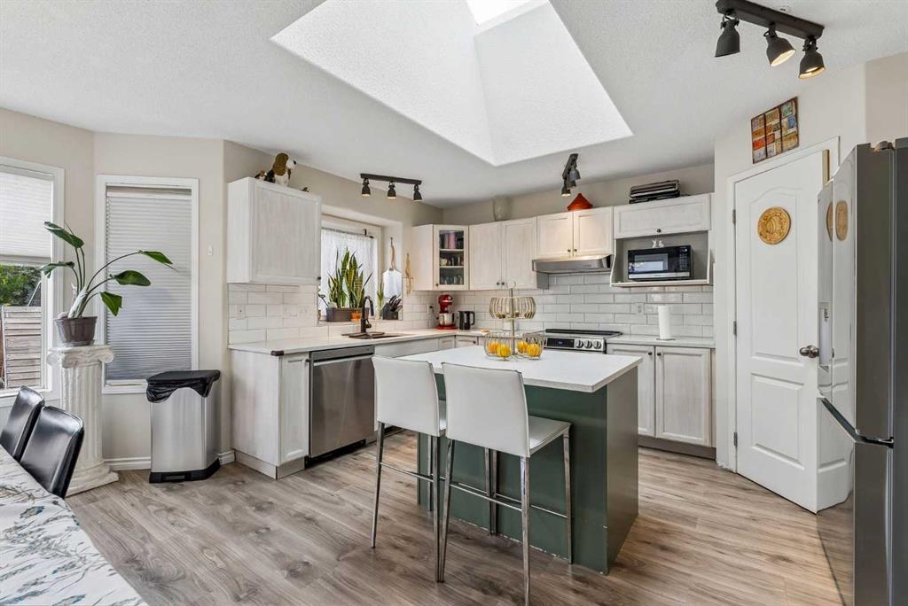 Fifth View of 1420 Meadowbrook Drive SE, Meadowbrook, Airdrie, Alberta, T4A 2B4