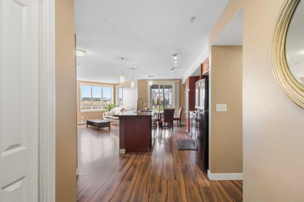 Fourth View of 207, 108 Country Village Circle NE, Country Hills Village, Calgary, Alberta, T3K 0E3