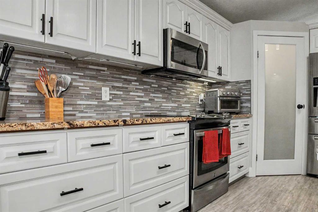 Fifth View of 10720 88B Street , Crystal Heights, Grande Prairie, Alberta, T8X 1L6