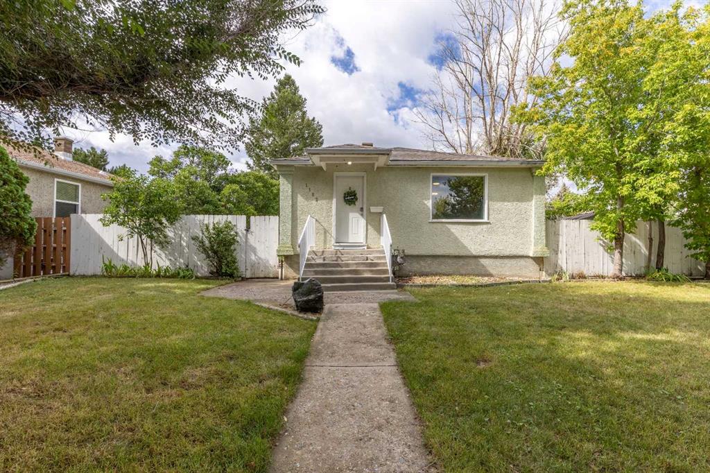 1102 20 Street S, A2343928, Alberta,