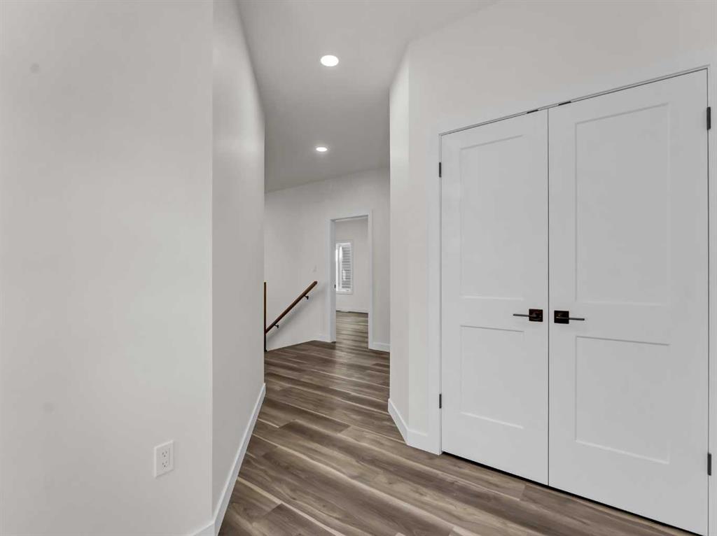 Fourth View of 107 Sierra Road SW, SW Southridge, Medicine Hat, Alberta, T1B 4Y6