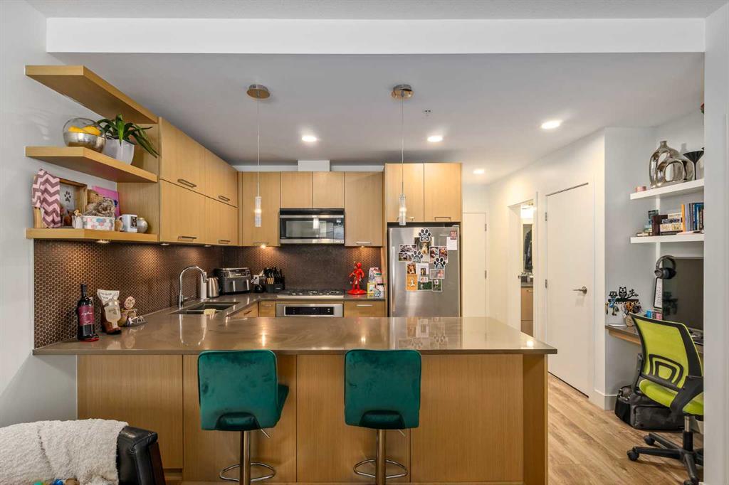 Fifth View of 137, 721 4 Street NE, Renfrew, Calgary, Alberta, T2E 3S7