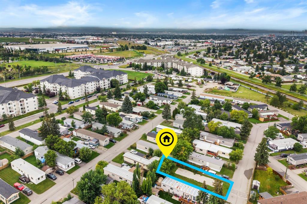 Second View of 60, 6220 17 Avenue SE, Red Carpet, Calgary, Alberta, T2A 0W6