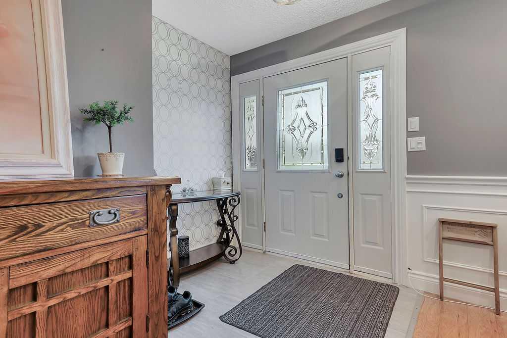 Fifth View of 3318 41 Avenue , Mountview, Red Deer, Alberta, T4N 2X6