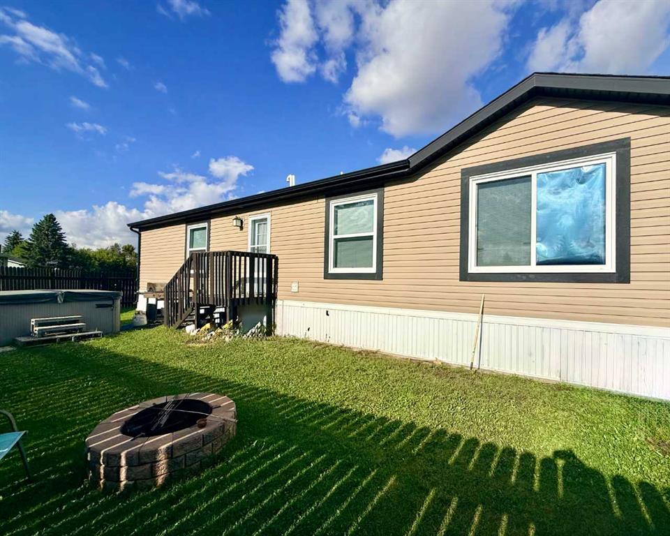 1501 15 Street Crescent , A2344097, Alberta,