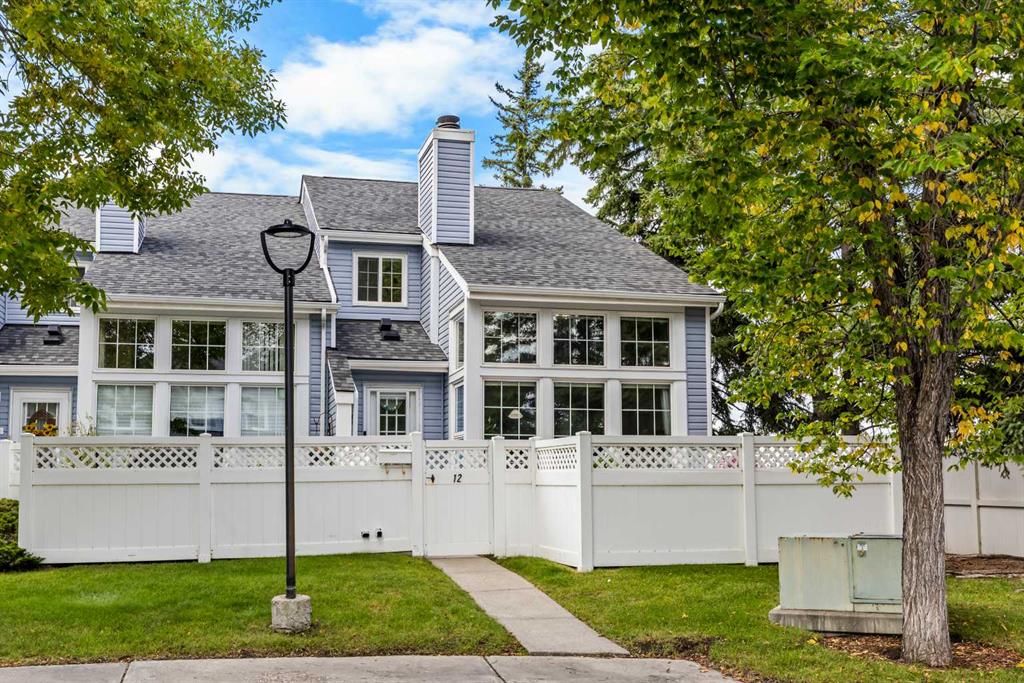 12, 28 Berwick Crescent NW, A2344098, Alberta,