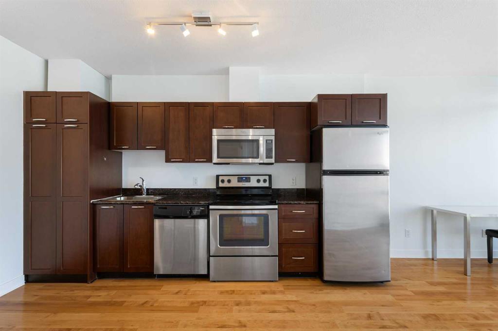 Third View of 1310, 3830 Brentwood Road NW, Brentwood, Calgary, Alberta, T2L 2J9