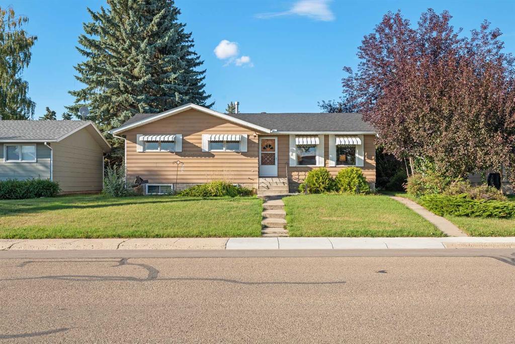 Third View of 616 6 Street SE, NONE, Three Hills, Alberta, T0M 2A0