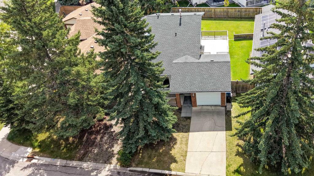 MLS® listing #115637471 for sale located at 367 Woodridge Place SW