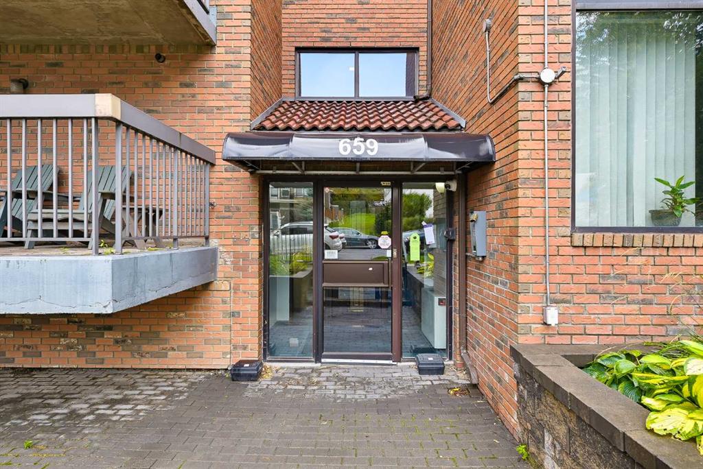 Fifth View of 205, 659 4 Avenue NE, Bridgeland/Riverside, Calgary, Alberta, T2E 0J9