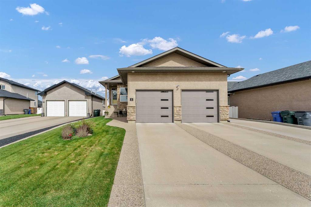 8 Sundance Close SW, A2344293, Alberta,